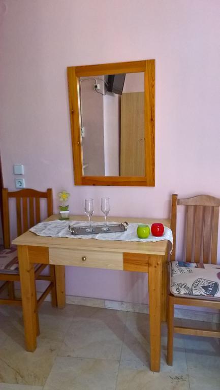 Dimitra Pentaliou Rooms Kamena Vourla Eksteriør billede