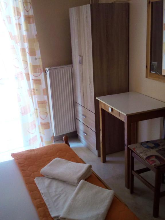 Dimitra Pentaliou Rooms Kamena Vourla Eksteriør billede